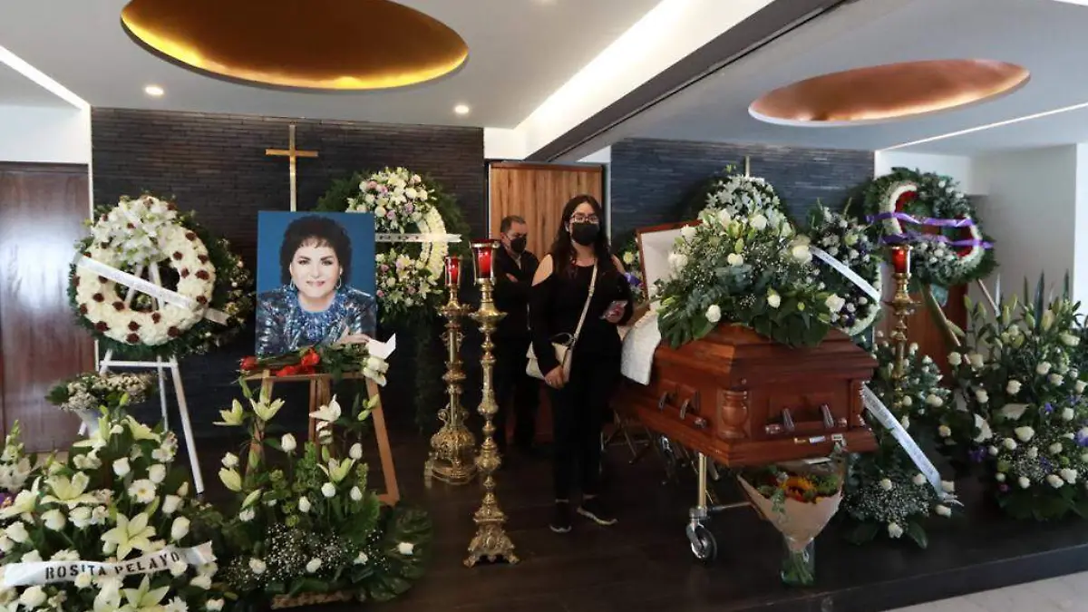 funeral carmen salinas